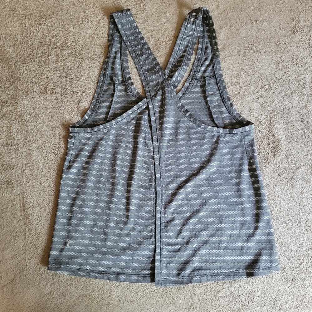 ZYIA Gray Striped Open-Back Tank - Picture 5 of 9